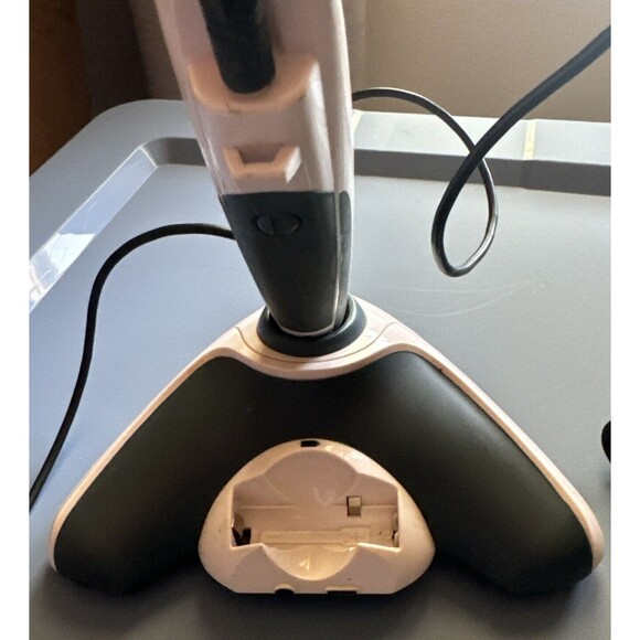 LEAPFROG FLY FUSION PENTOP LEARNING SYSTEM DIGITAL PEN CHARGER AC Adapter - Picture 4 of 4